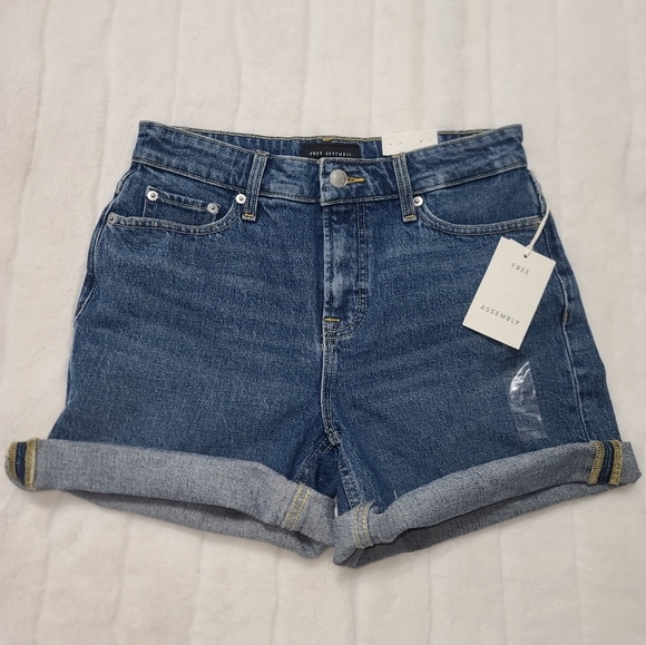 New With tags rolled cuff shorts - Picture 4 of 4